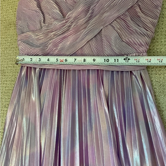 Ieena for Mac Duggal Metallic Purple Pleated Maxi Dress Size 8 - Picture 9 of 11